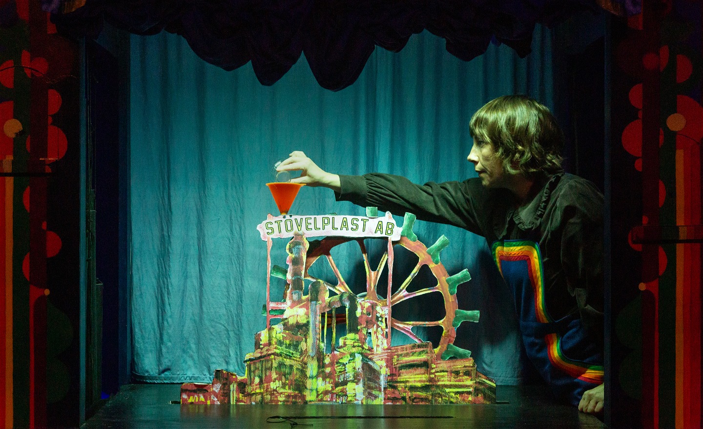 Marionetteatern Gröna stövelns teater, premiär 10 okt 2025.
